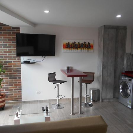 San Peter Suites Medellín Extérieur photo